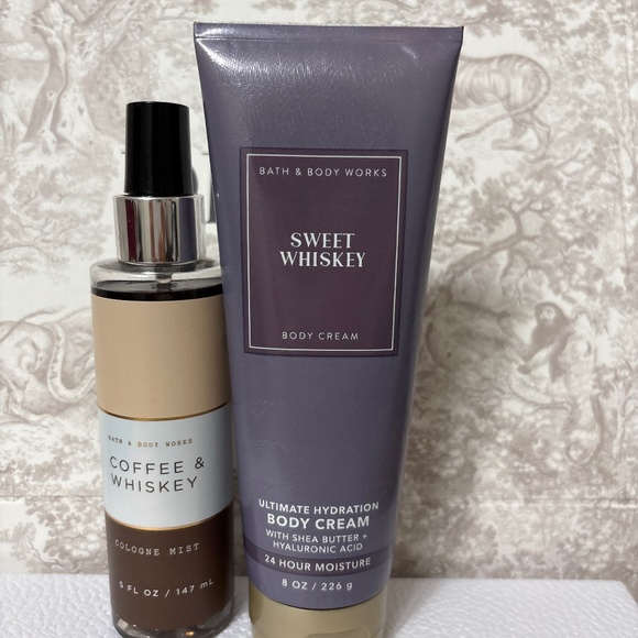 Bath & Body Works Wiskey set - Picture 1 of 5